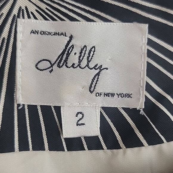 An Original Milly Of New York Elegant Black and Cream  Women's Top Size 2 - Picture 10 of 13